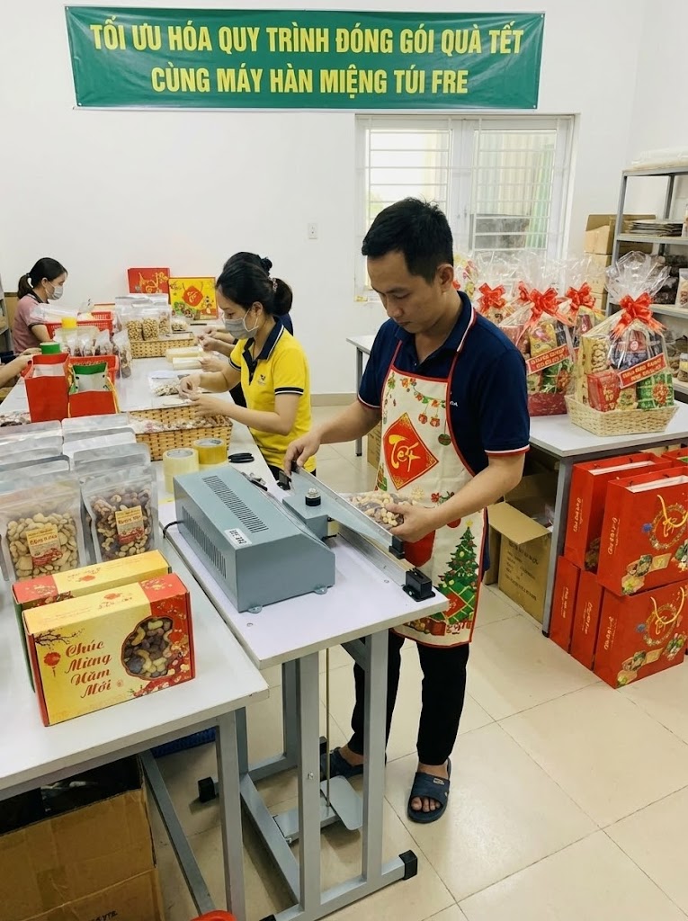 cac-tinh-nang-vuot-troi-cua-may-han-mieng-tui-dap-chan-fre-tu-kha-nang-han-chat-den-tinh-nang-de-su-dung Các Tính Năng Vượt Trội Của Máy Hàn Miệng Túi Dập Chân FRE, Từ Khả Năng Hàn Chặt Đến Tính Năng Dễ Sử Dụng